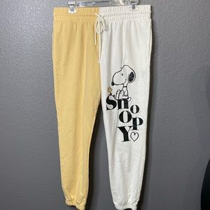 Peanuts Snoopy Pajama Pants Size Medium 1230